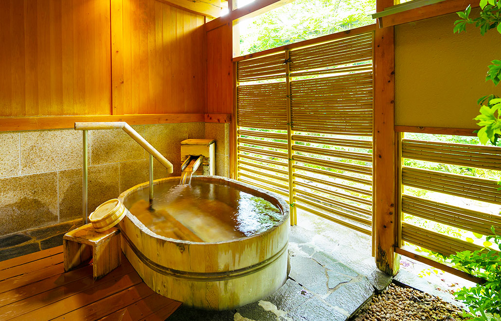 イメージ：桶の風呂