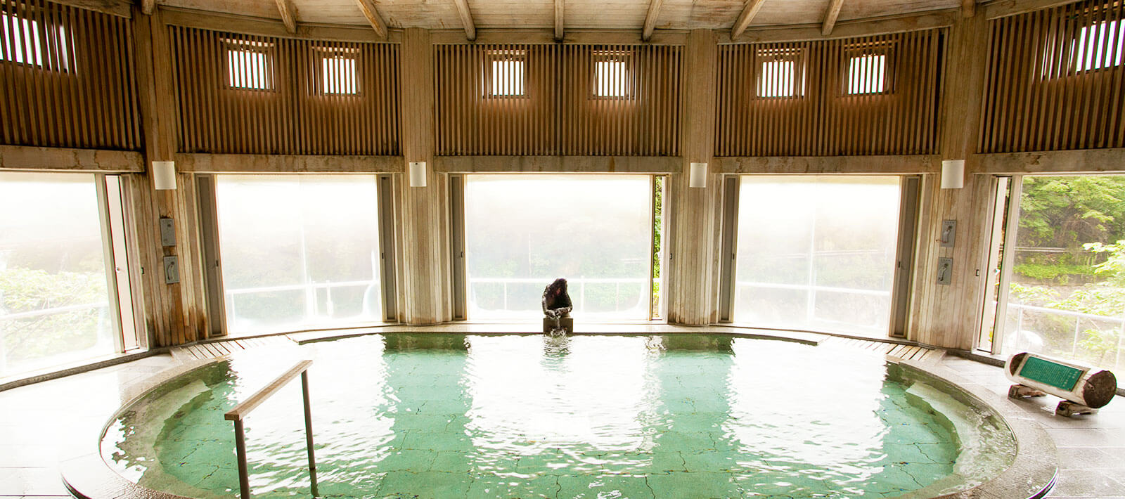 イメージ：水晶の湯